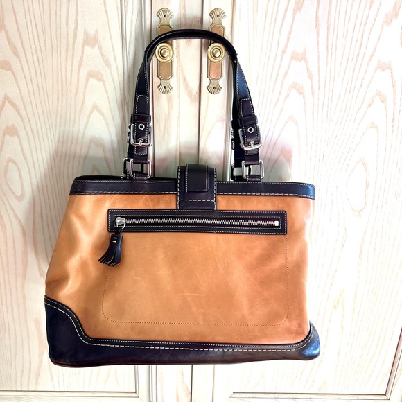 Coach Strip Brown & Tan Soft Leather Shoulder Bag - Picture 5 of 14